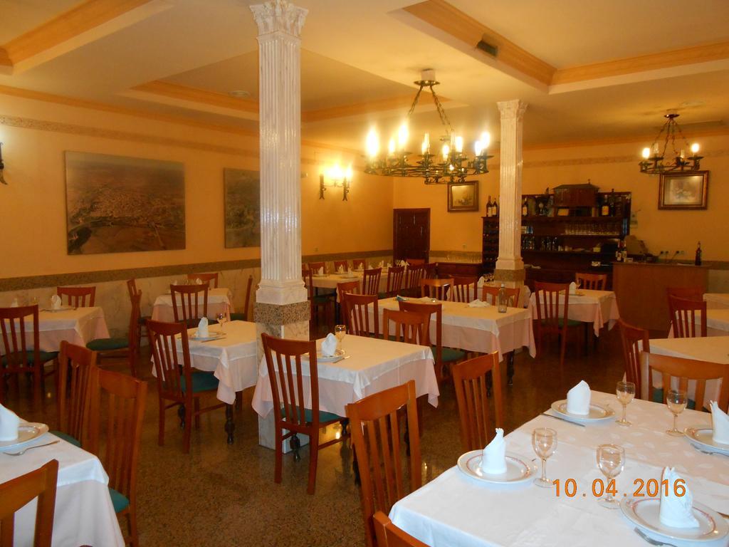 Ocaña Hotel Los Hermanos מראה חיצוני תמונה