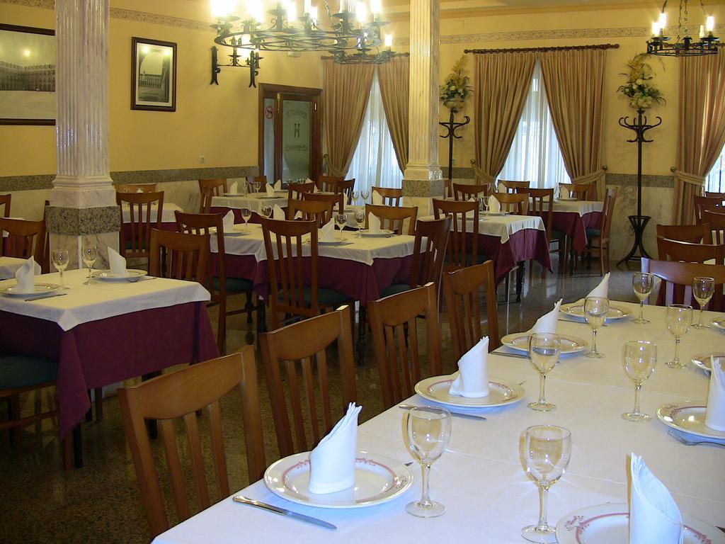 Ocaña Hotel Los Hermanos מראה חיצוני תמונה